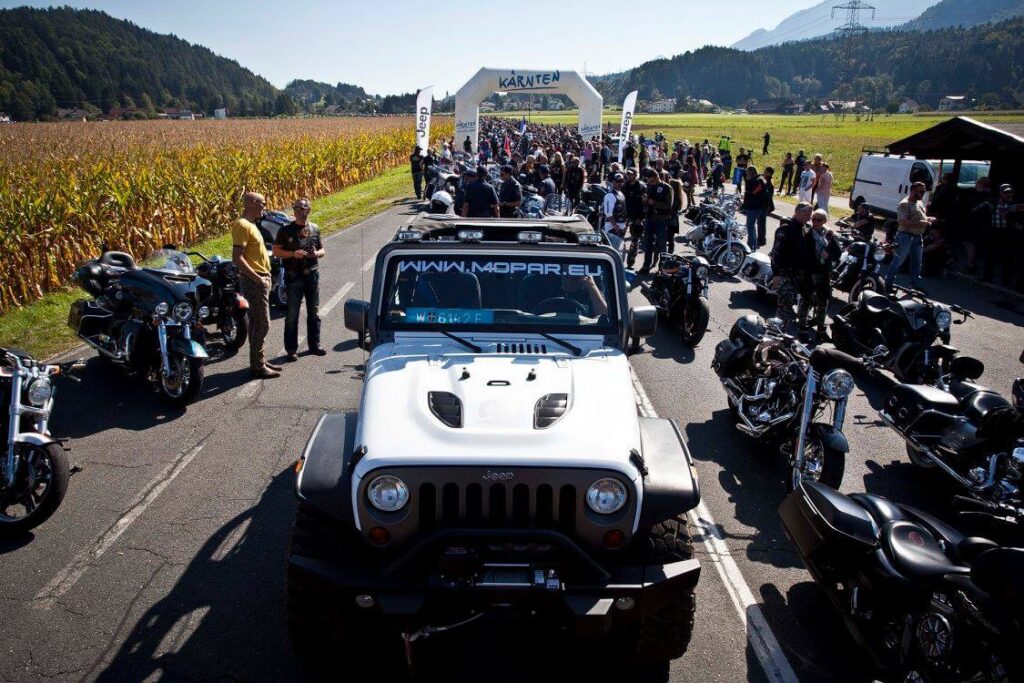 , Świat Jeepa w Harley Village