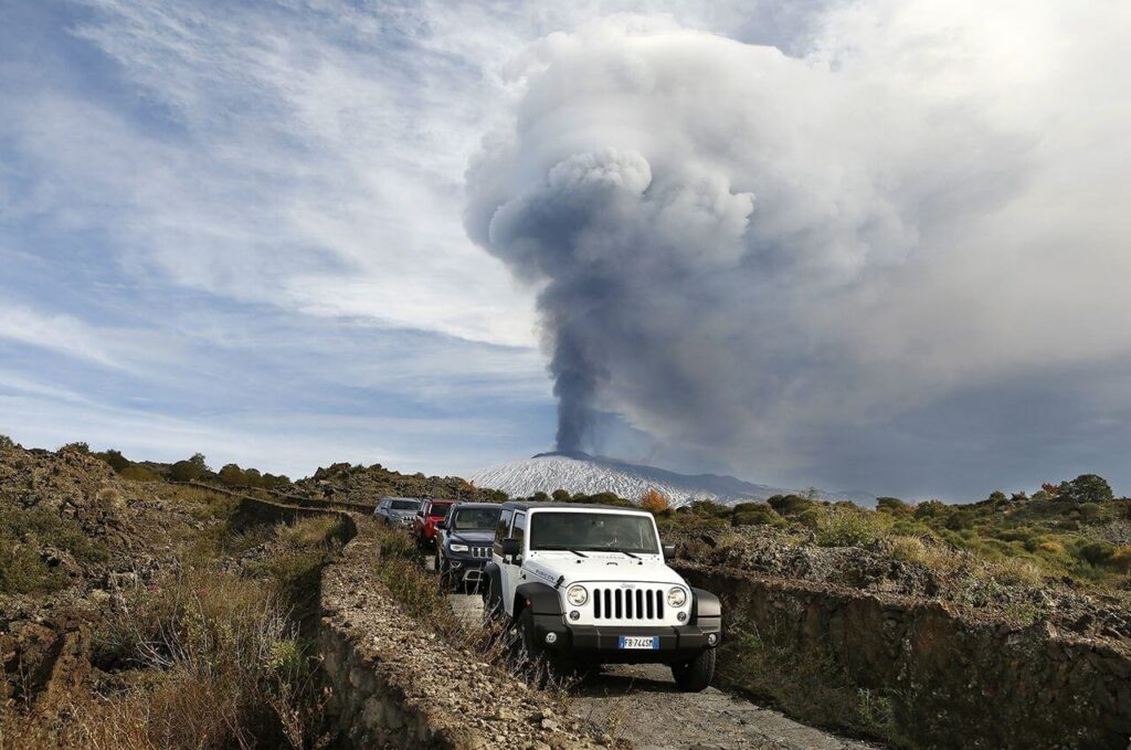 , Jeep na zboczach Etny