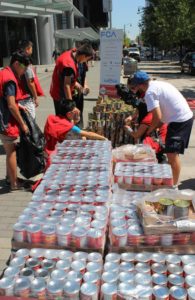 Jeep Wrangler zbudowany z puszek