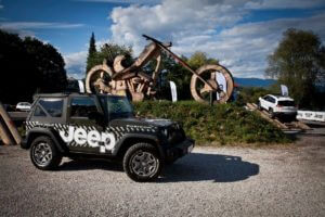 , Świat Jeepa w Harley Village