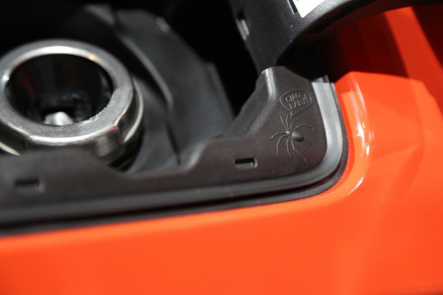 Pajęczek wlew paliwa jeep renegade