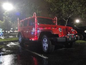 Jeep w świątecznym klimacie