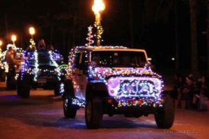 Jeep w świątecznym klimacie