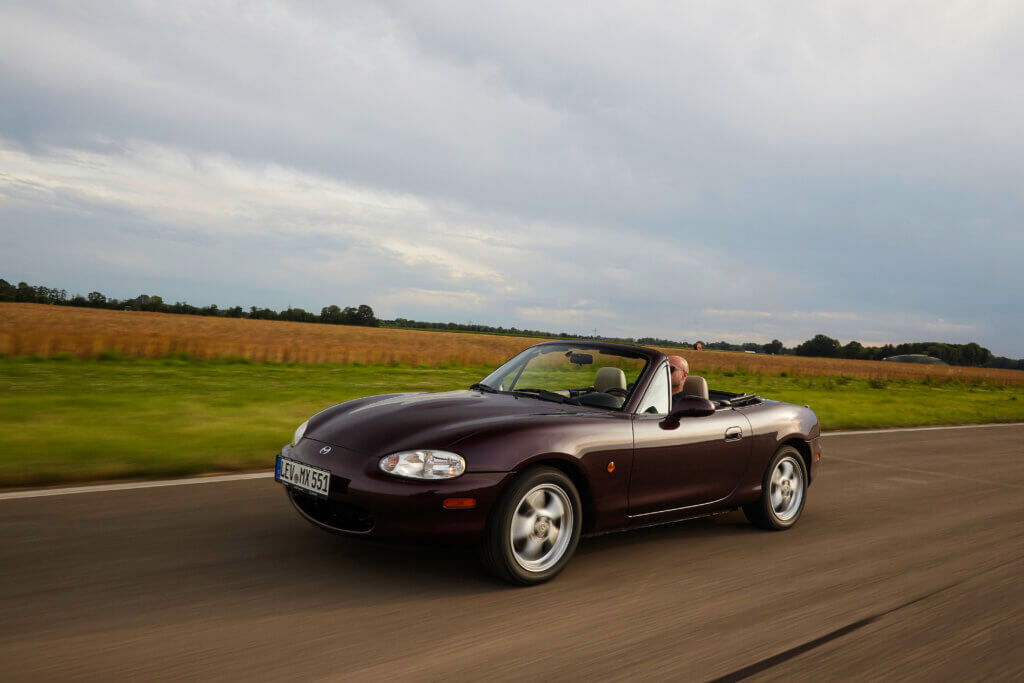 mazda, Jak powstała Mazda MX-5? Historia najpopularniejszego roadstera w historii motoryzacji