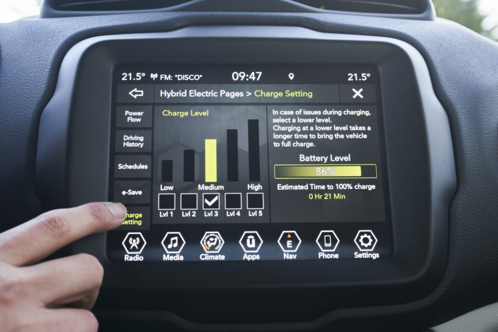 Ładowanie Jeepa 4xe