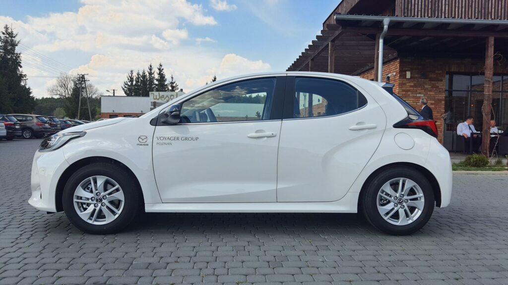 Mazda2 Hybrid Voyager Group